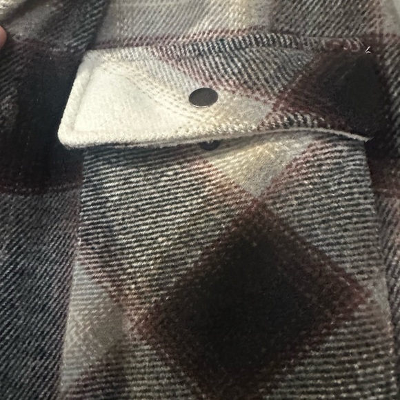 Oversized Shacket - Picture 3 of 4